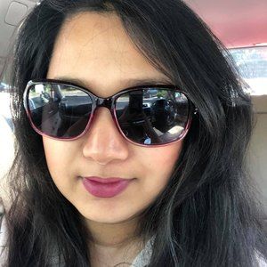 Meet your Posher, Divya